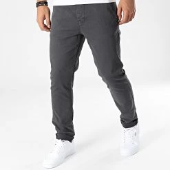 Vente flash 🌟 Pantalon Chino Slim Laiton Gris Anthracite de American People 🥰