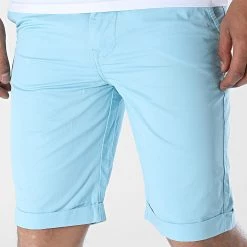 Le moins cher 🛒 Short Chino Matt Bleu Clair de La Maison Blaggio 👍